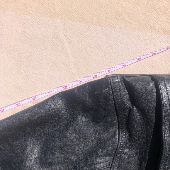 Wilson’s black leather cropped jacket - Picture 8 of 12